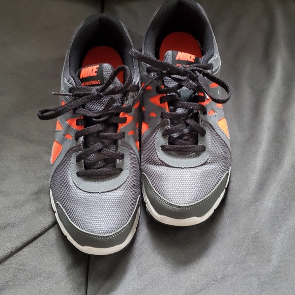 Nike (6Y) Revolution 2 sneakers - Picture 3 of 5